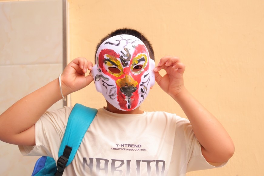 �A�S���}֮�ã��������A�����T�x�� ���������A�S��Ů�������I����һ�ڣ��A�M�չ�