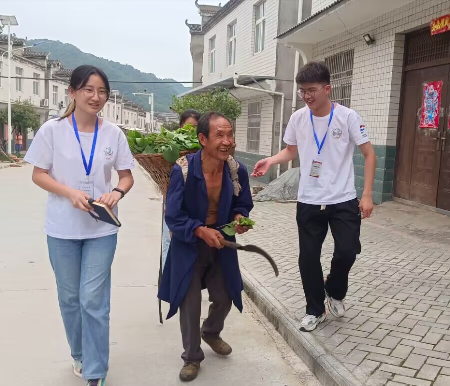 �I�Է��z�񾎣�Ц���������