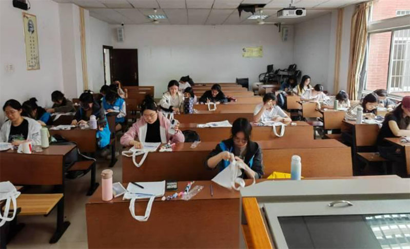 ��Ԫ�W���_չ������DIY���Gɫ�����С����