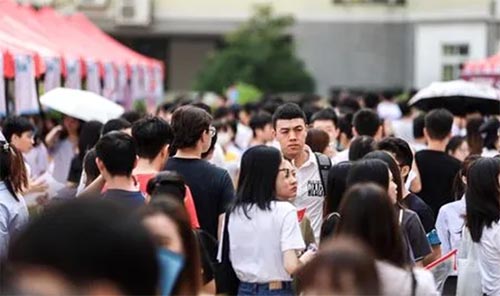 ׷�����R��