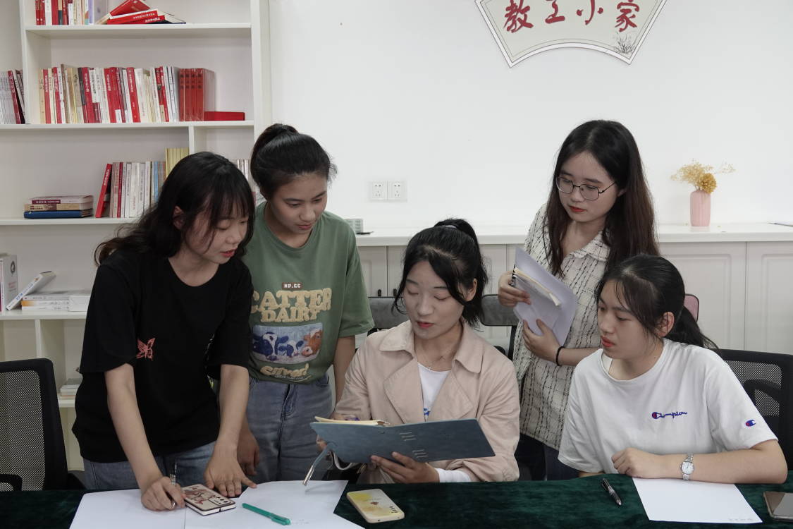 У����(li��n)��(d��ng)�������پ͘I(y��)����ؔ(c��i)��(hu��)Ժ����ֱ�Z(y��)���F(tu��n)�(du��)�L���؍���(sh��)�`��(b��o)��