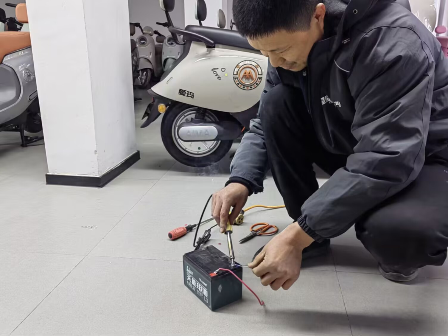 ���h����С��{(di��o)�ЈF(tu��n)�����M(j��n)늄�(d��ng)܇�M�bһ����̽���a���F���W��