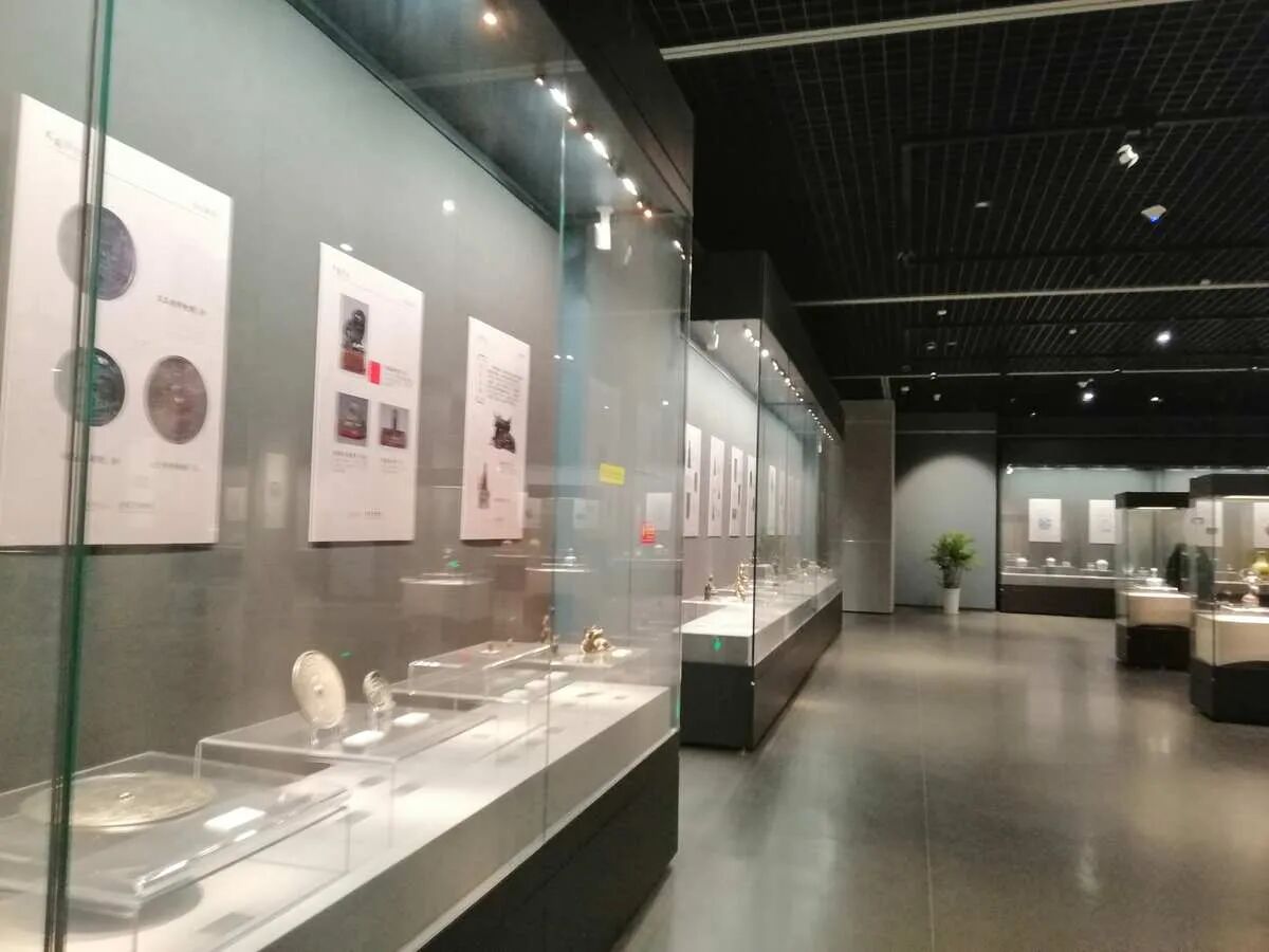 ���c�����^���vʷ�c�Ļ��Ľ��R�c(di��n)