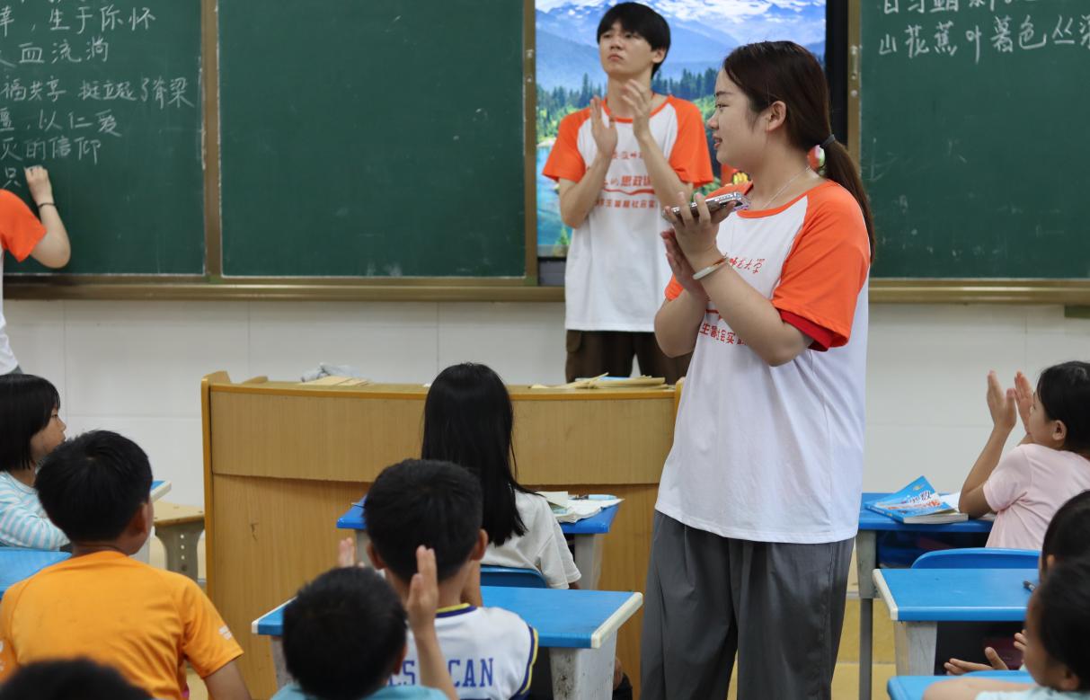 ������������:�c���l�庢�ӵ�δ��֮·