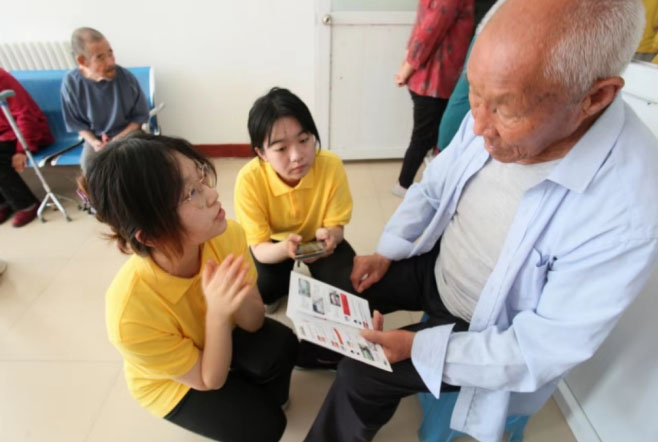 �L���t(y��)�W(xu��)Ժ��һ�R���W(xu��)Ժ־Ը����(w��)�(du��)���M(j��n)�P(gu��n)�徴��Ժ�����ռ���֪�R�����o(h��)���˽���