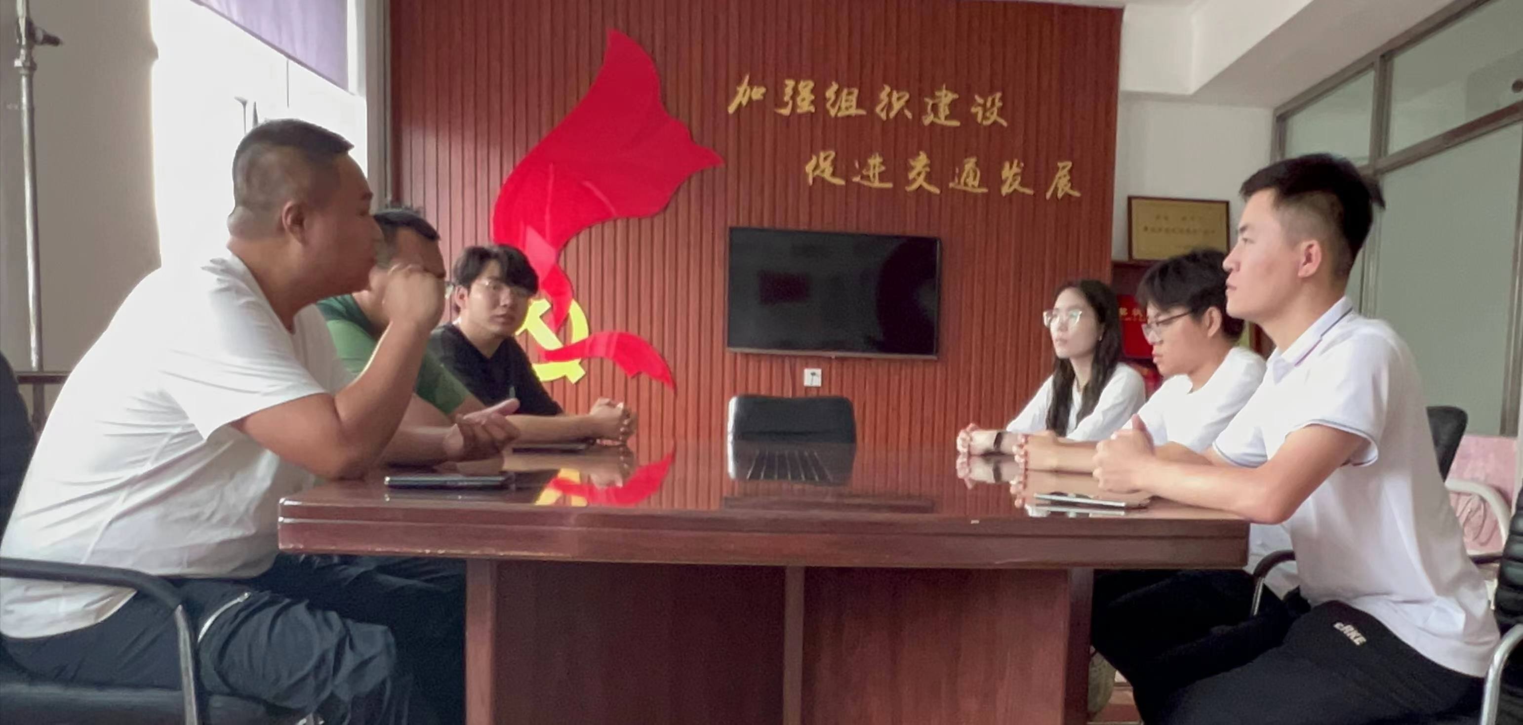 �R�R�������A�^��ͨ�\ݔ�֣����M�r�������c�Gɫ��ͨ�lչ