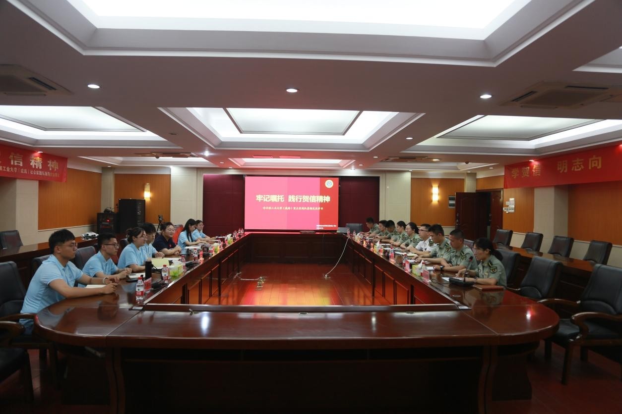 �`���R�ž��񣬹��L�����{�D