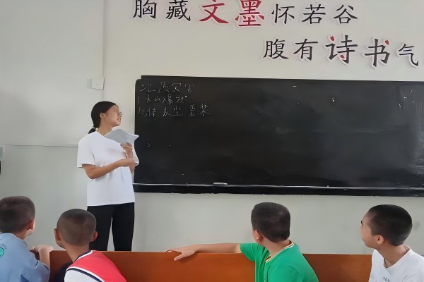 ����������`����������WԺ���ഺ������ͨ��־Ը������_չ���|�ĺ������n��