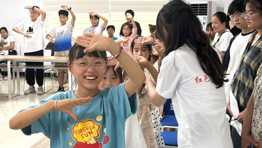 ��P���y�Ļ���չ�F���߲ʼ��ڡ�