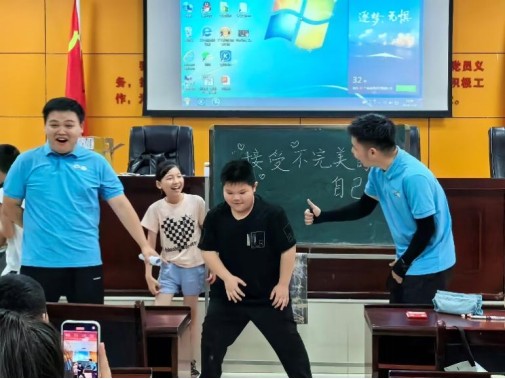 覴��еĪ�(d��)�أ����ܲ��������Լ� ����С�W(xu��)�������������(d��ng)