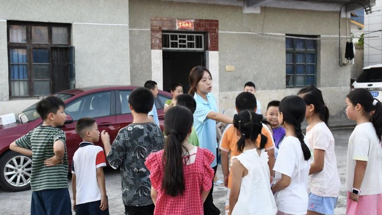 �߲�֮·�������l(xi��ng)��ͯ���w�P��ƺ����