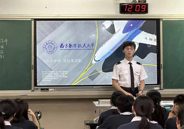 �{���w�裬�ഺ����