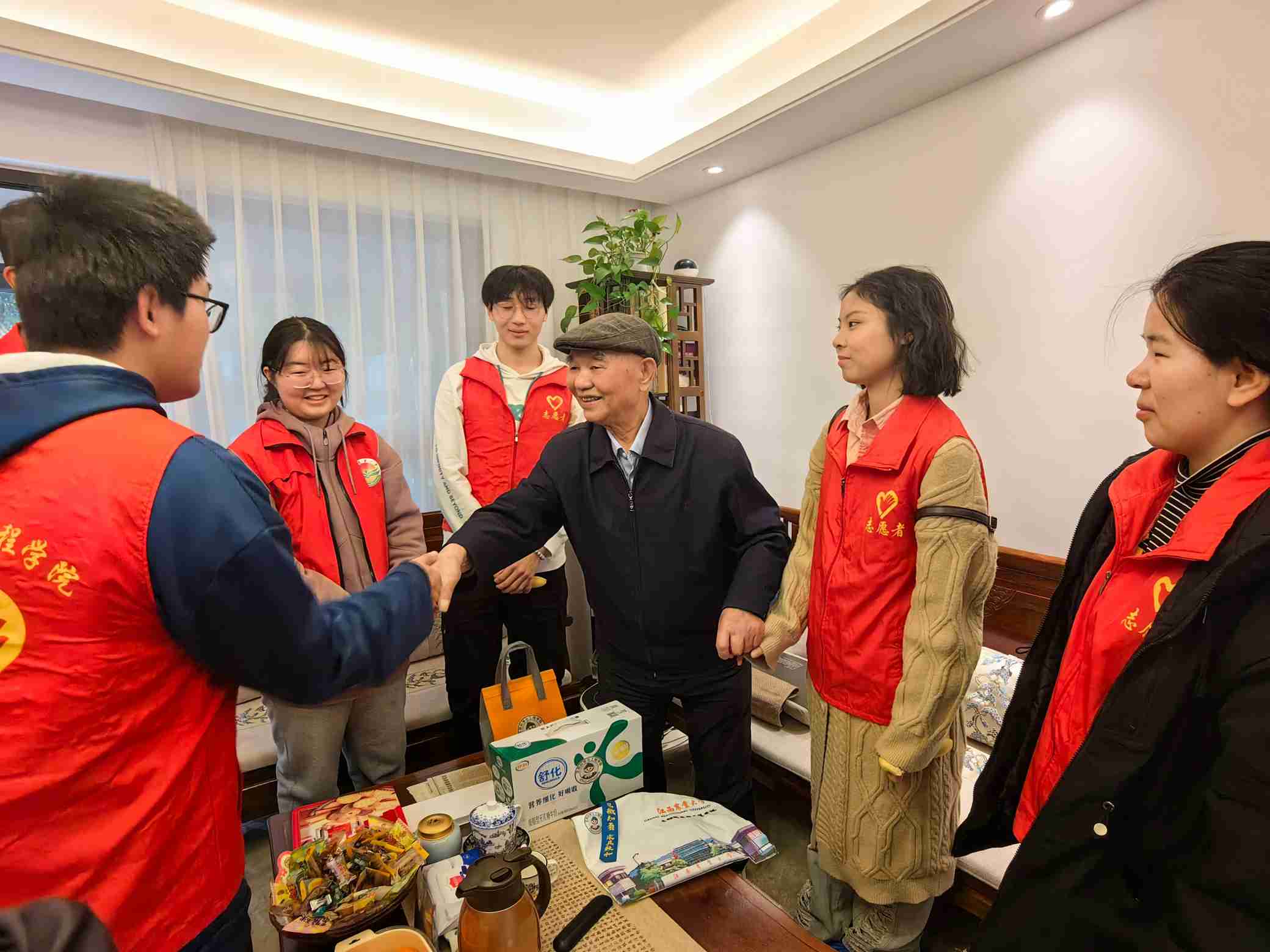 �����r(n��ng)�I(y��)��W(xu��)����Ժ��΢��R�۳ɴ�ۣ��ഺ����־Ը��