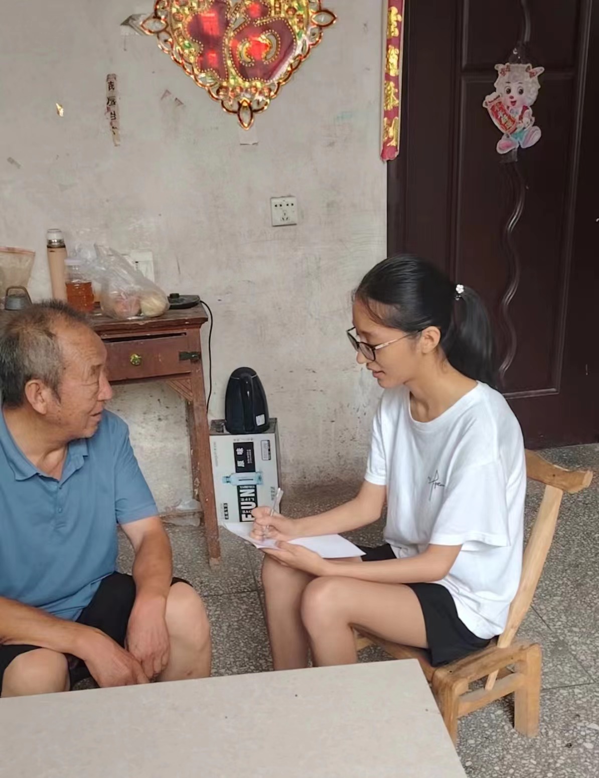 �۽��l(xi��ng)�(zh��n)����������