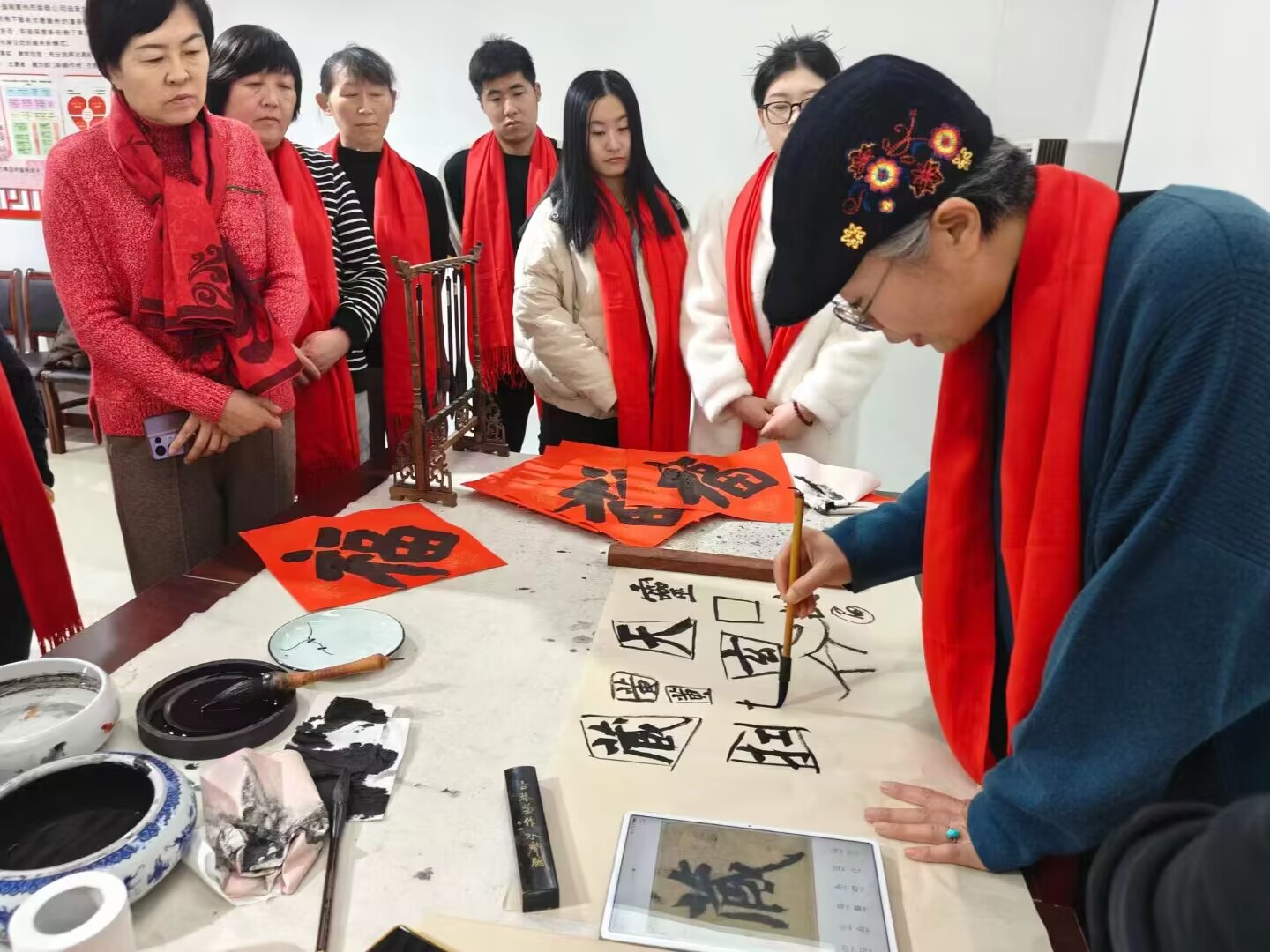 ���ش�ɫ����¶ ���w�P���L�´�