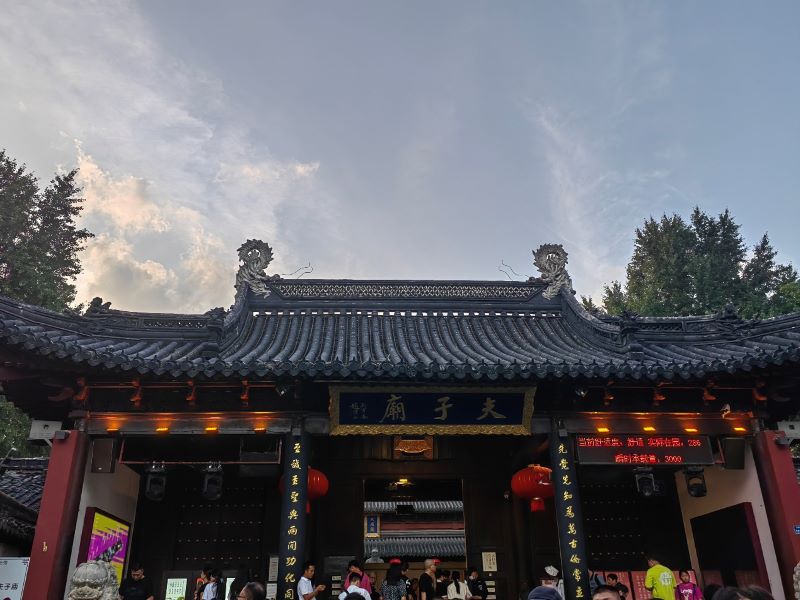 �Ͼ������ںϹ���c���L(f��ng)���Ї�ʽ�F(xi��n)����֮·