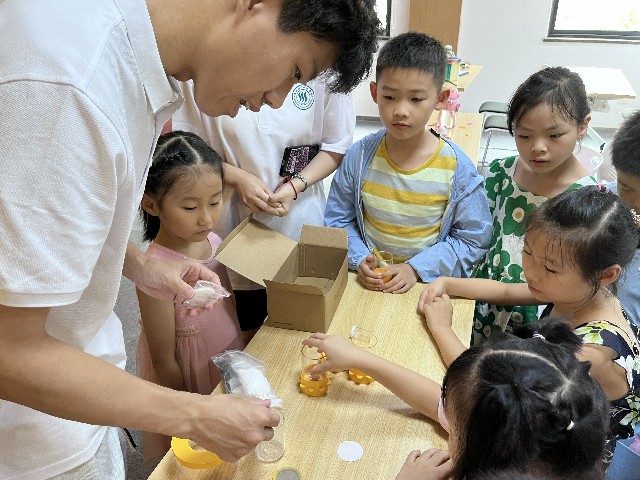 ��ˮ���շ���: �����������R������ˮ��δ��