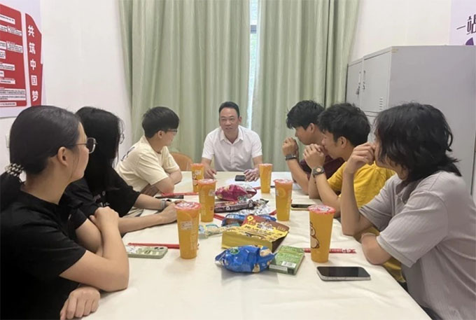 ��ɽ��W(xu��)�t(y��)�W(xu��)���_չ����ӛ����衱���