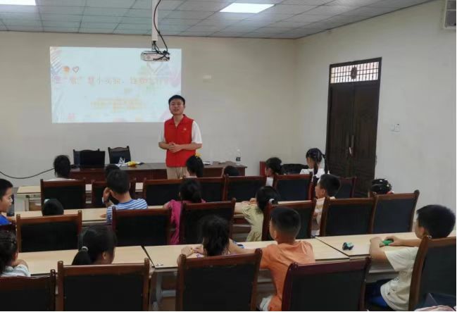 ���ϴ�W(xu��)�߲ʼ��ڣ����ϡ���С��(sh��)�(y��n)������(m��ng)��ƌW(xu��)