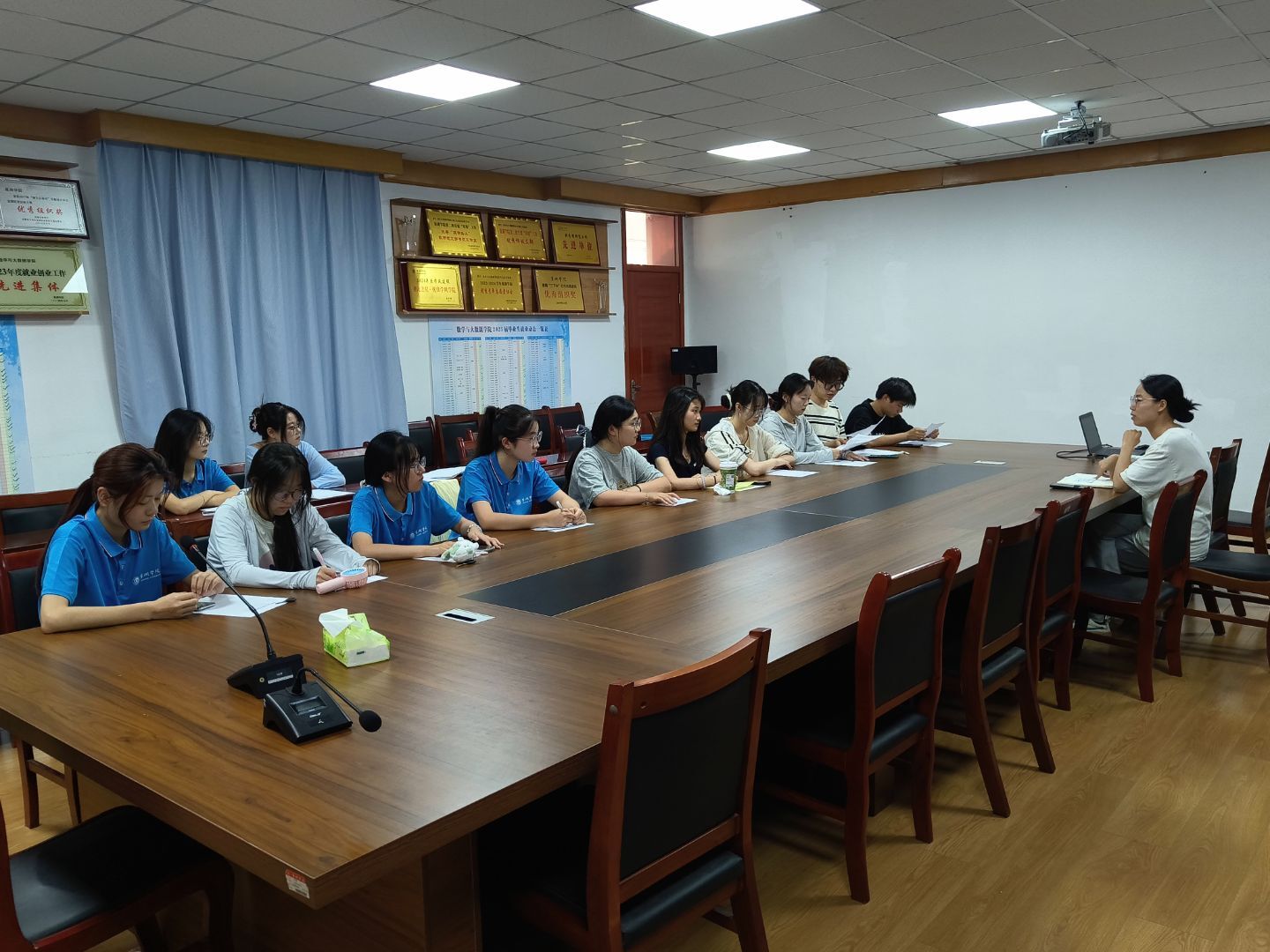 �\����������ǻ��{�ЈF�����ǻ��r�I���`������