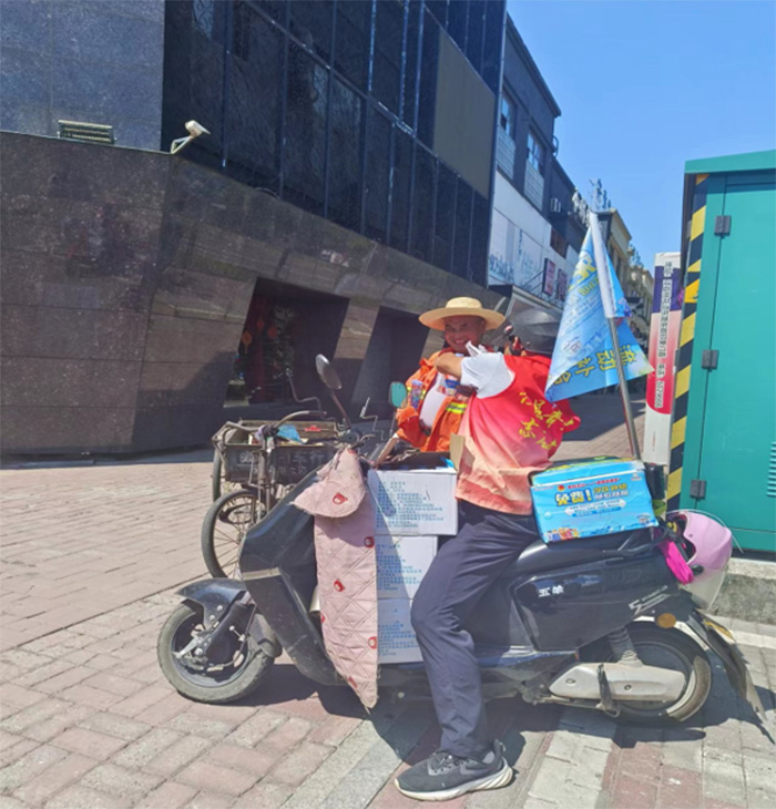 ��ů���f���҂���������������`���