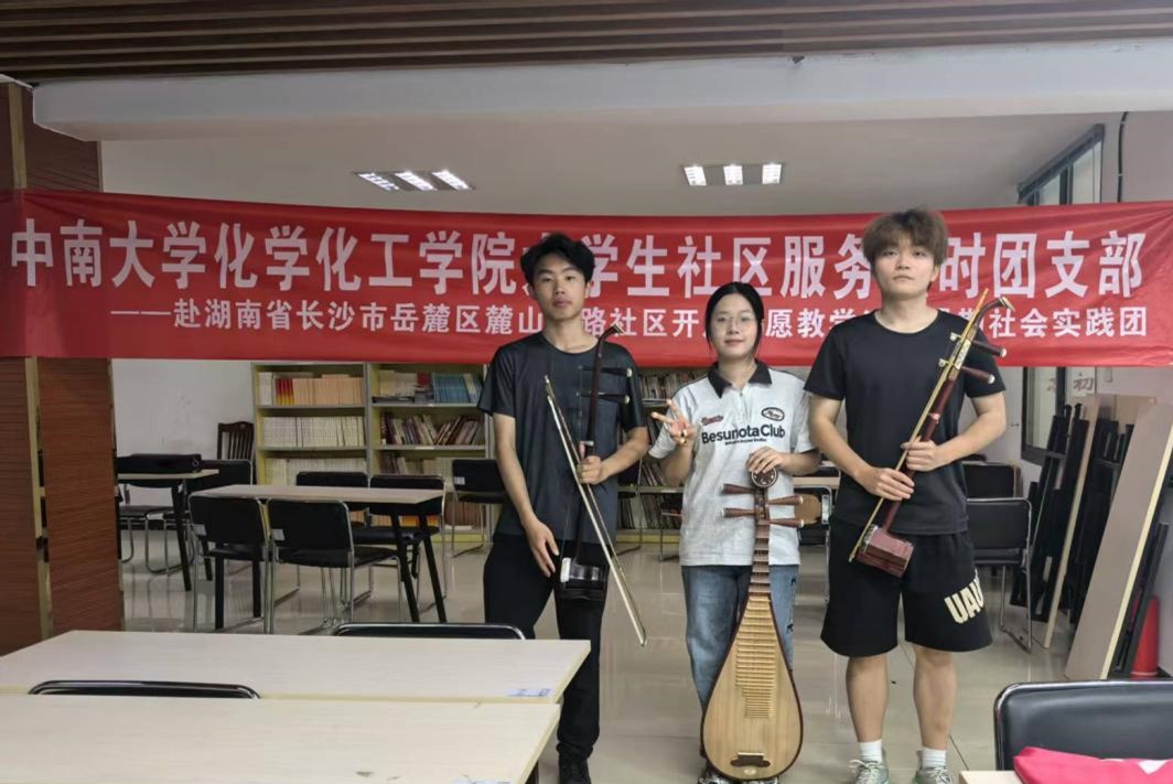 �ഺ �������l(xi��ng)����׌��(l��)������M(j��n)ͯ�ģ����ഺ��(sh��)�`�������}