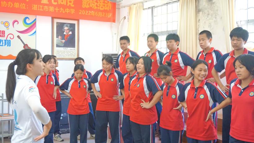 �X�ώ����W(xu��)Ժ���X�������`�֧�̽M���ȡ�ÈA�M�ɹ���չ�F(xi��n)��ɫ���F(xi��n)