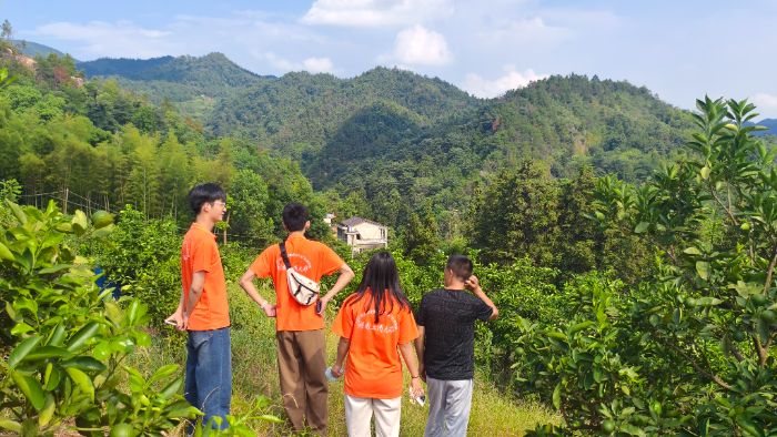 ̽���r���ں�·����ԒĚ���¸���