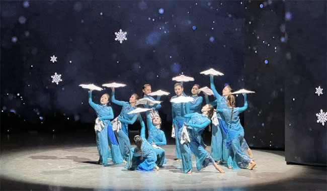 �L���е�ʮ�ø�У��W����Ʒչ�ݾ�������