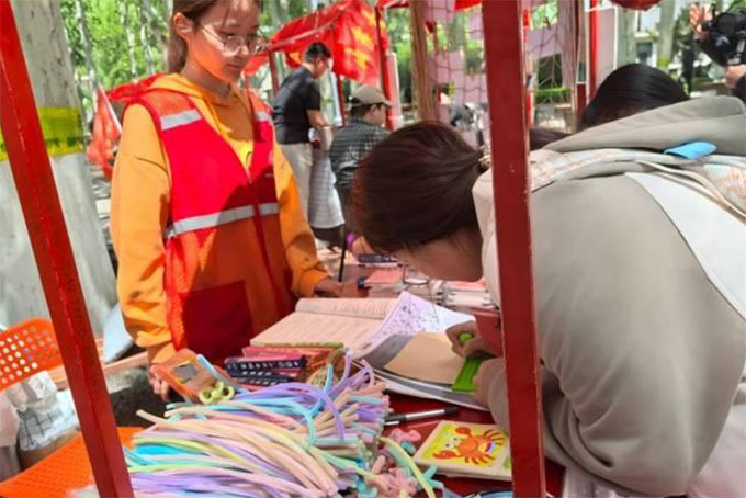 ɽ�|��W�W������Ӣ������ɹ��e�k���cУ�L�мs���x���Έ@��