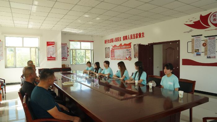 �Ϻ����⽛(j��ng)�Q(m��o)��W(xu��)�W(xu��)�����ڌ�(sh��)�`�x���l(xi��ng)�����d����ǜϵġ�����+�a(ch��n)�I(y��)��̽��֮·