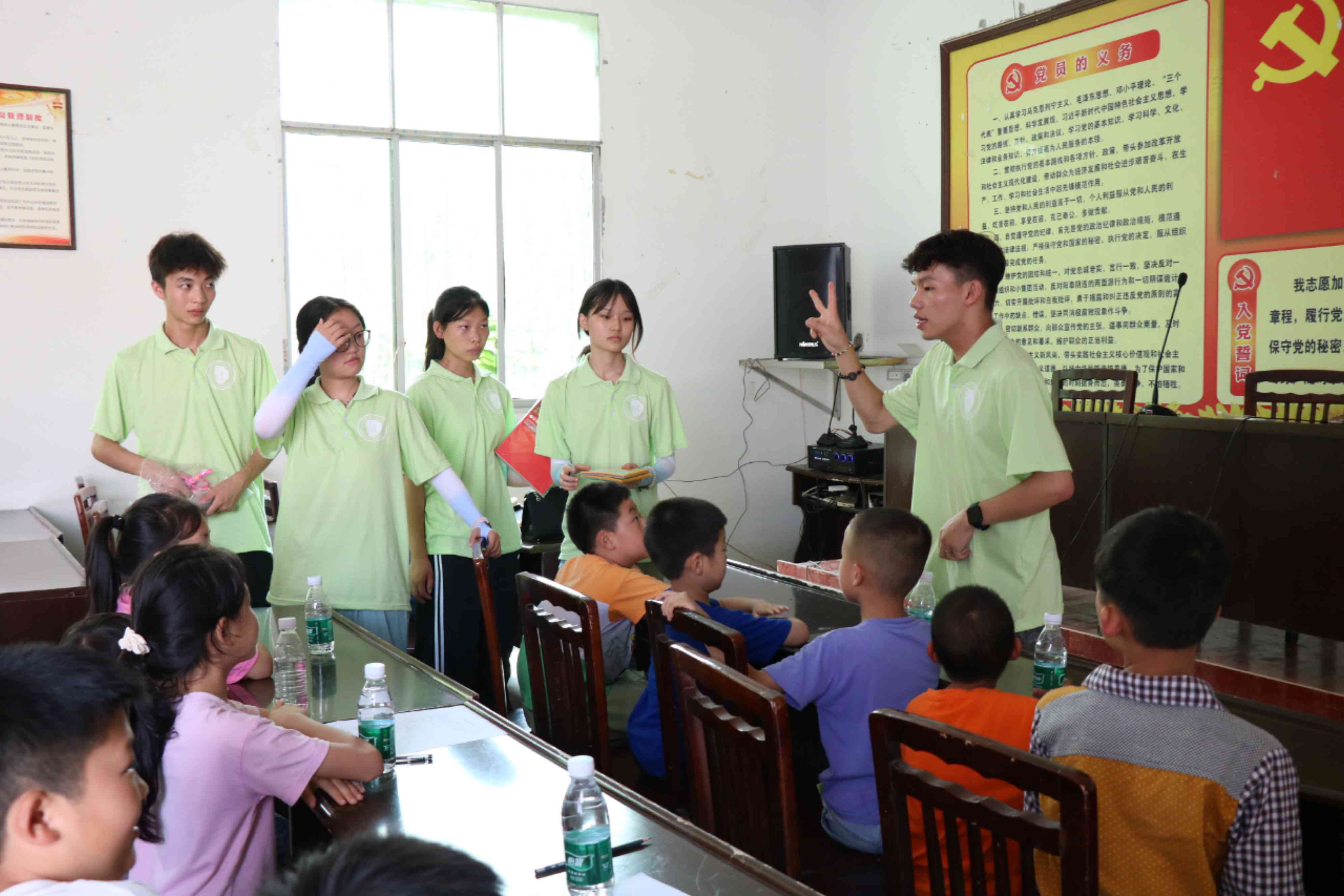 ���L�������������F�Y��