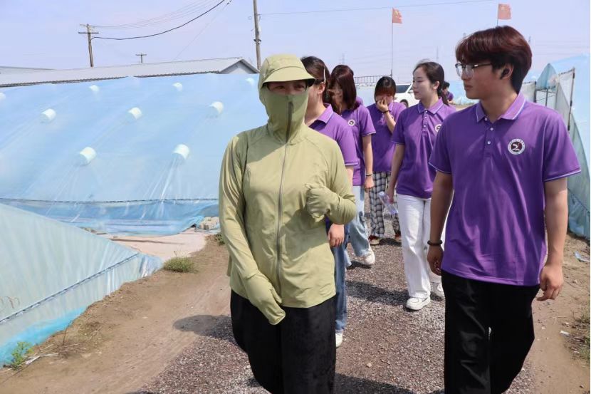 �P�ݴ�W�V��WԺ���̺��������򺣶��d���{�������`������l���`�У��ഺ���rӛ��̽��"�Ї����r