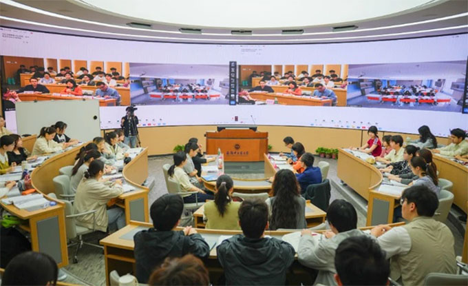 �����ƶ˹�̽��˨������ˇ Ľ�n�������ƽ̌W���¡����WУ�e�k����ͬ���n��