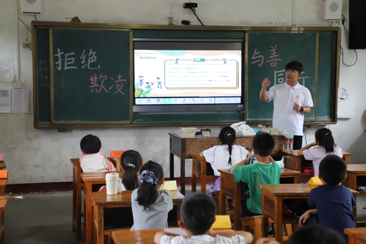 �ܰ��� �ؼ��棺����һ�����`�F�_չУ�@��������n