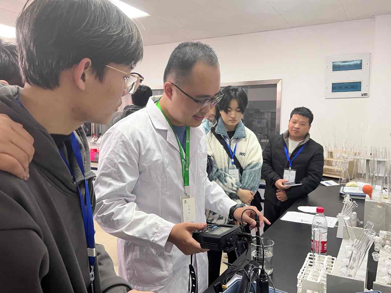 ���^�h(hu��n)���O(sh��)ʩ���Ƅ�(d��ng)�Gɫ�l(f��)չ