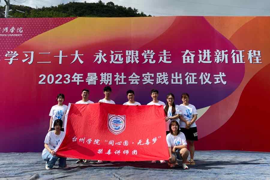 �ഺӭ���\  �R�Ĺ����� ��������������`�FꠈA�M����΄�