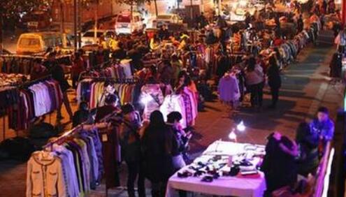 ���M����