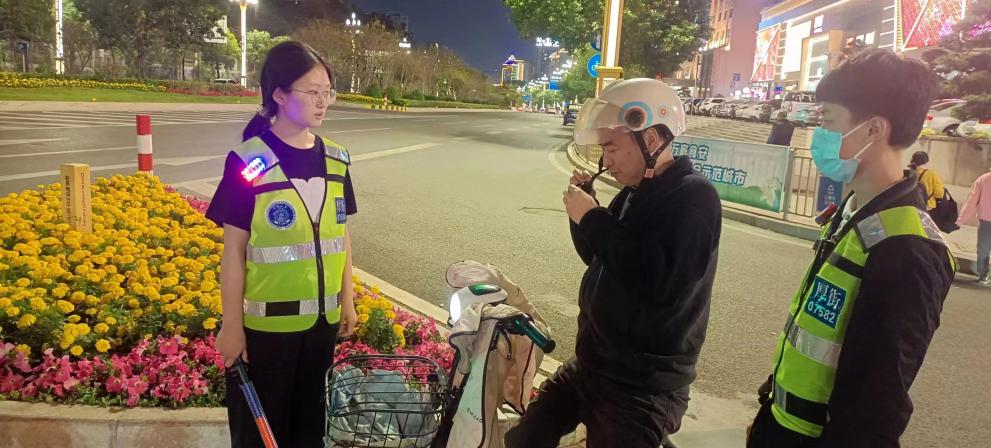 �ഺ�����l(xi��ng) ����(m��ng)����(d��ng)�r(sh��)