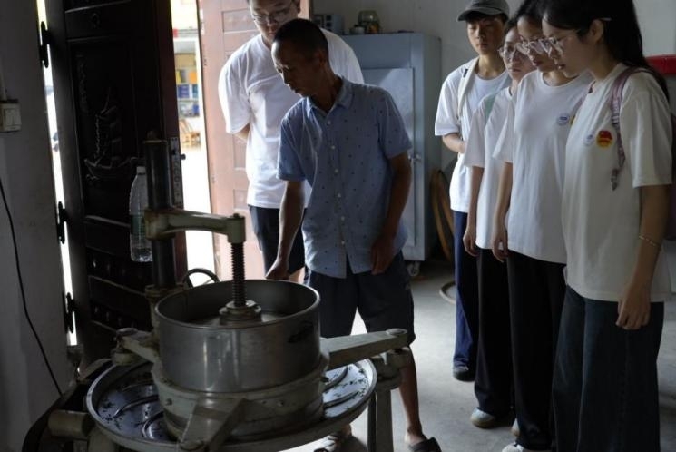 С���~���������l�����d��a�I�� ���ϵ�һ�����WԺ����Ϫ֪�С��l�����d���M�F̽�L���ɡ�������