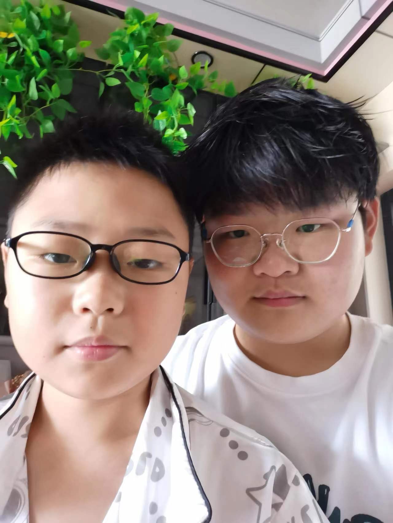 ���頿���أ���ůͯ�ġ�����������`