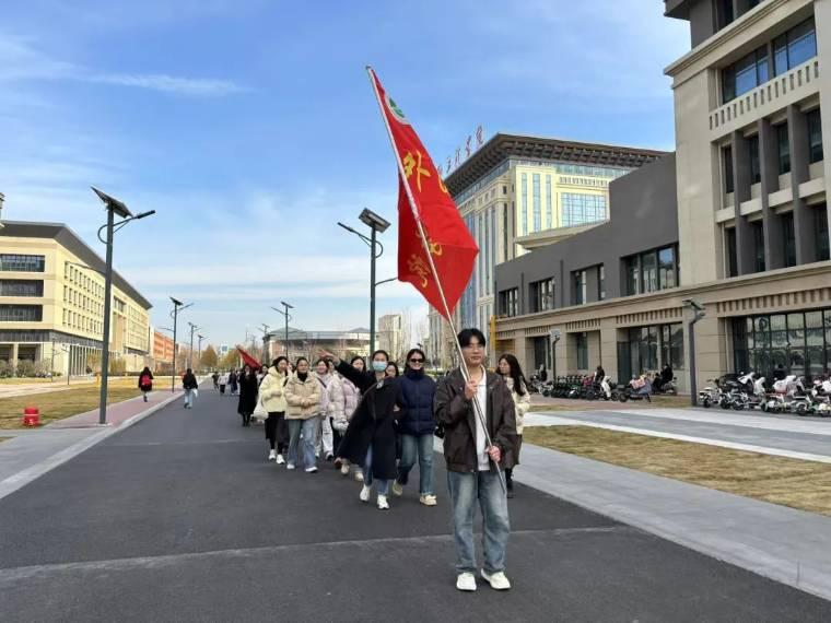 ���l(xi��ng)���̌WԺ����Z�WԺ�����e�O���Ӷ��������л��