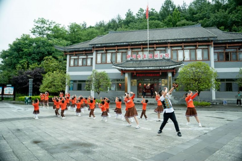 �������������z֮��