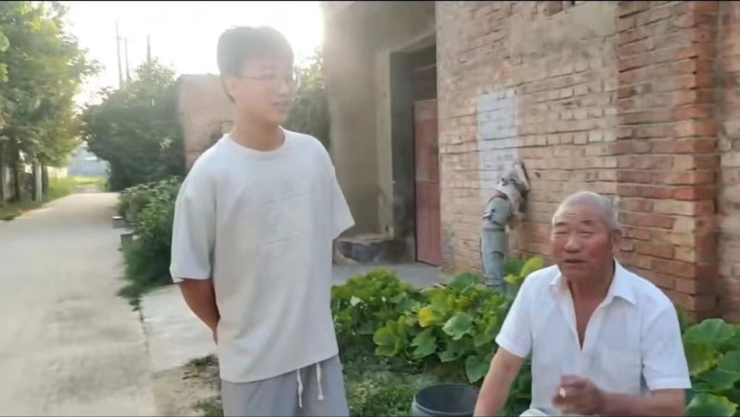 �����˽���Ұlչ��ݣ����Mȫ��lչ