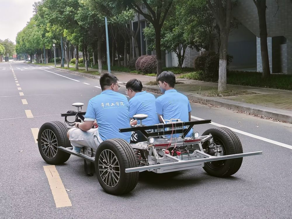 �����W�Ӟ�܇�v����