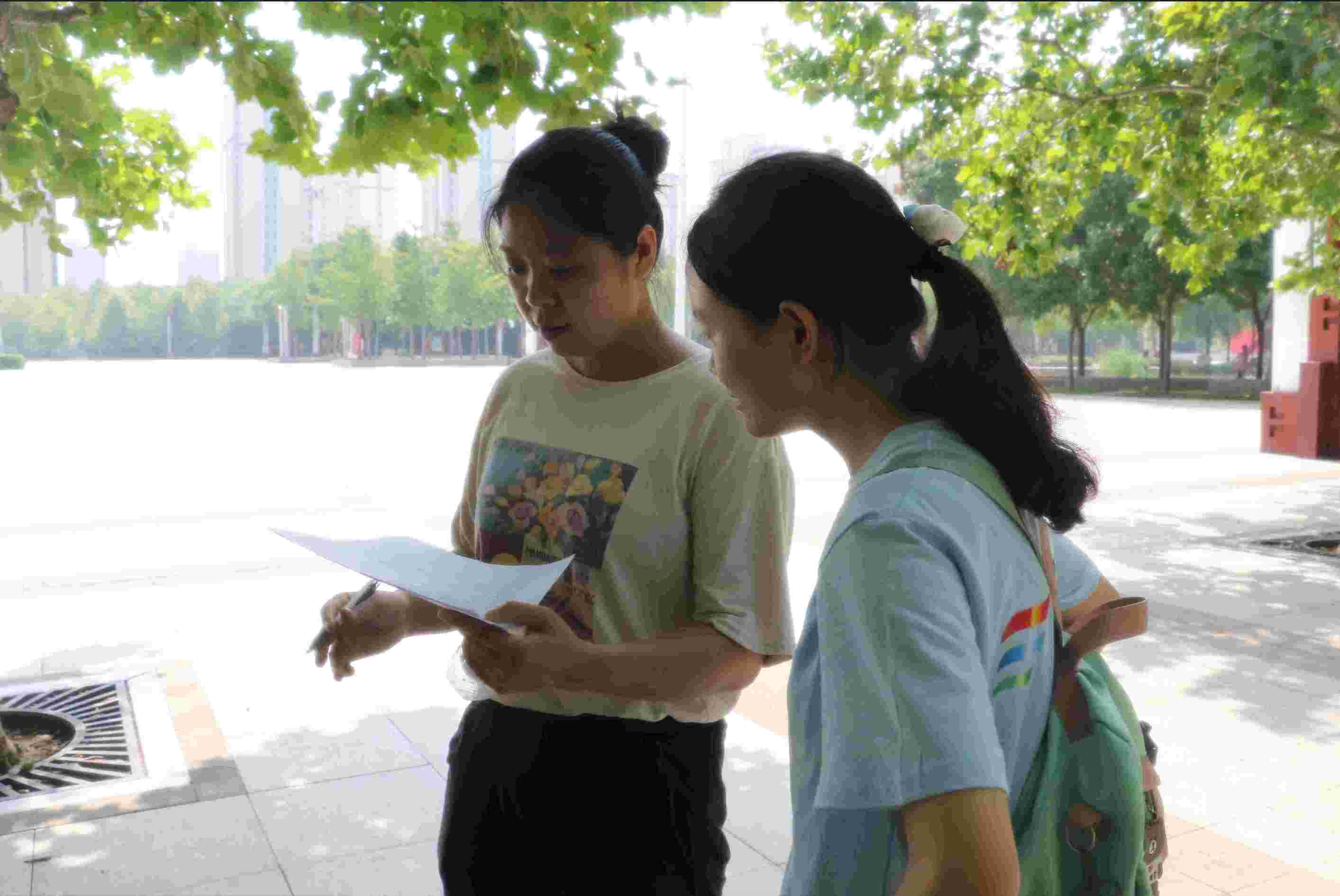 �L����W���ӱ����ء����M���^���䣬̽���h���������M�D��