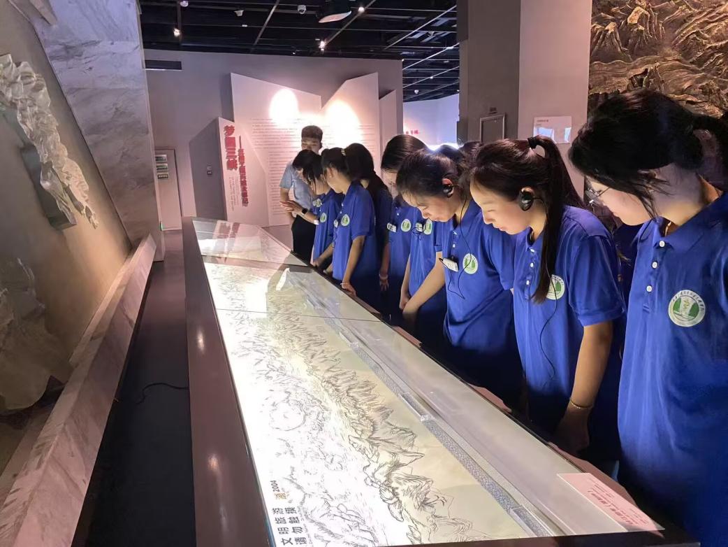 ��a���~�Ļ��е���������c���z������·��