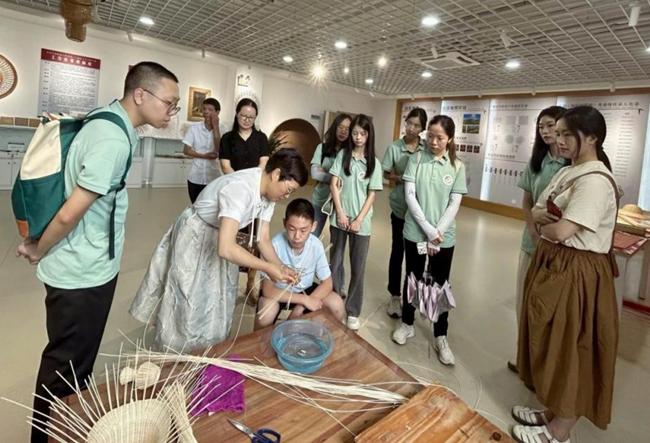 �����r�ִ�W������������{����̽���r���Ļ��c�����|�Ļ��z�a�Ĉ����c����