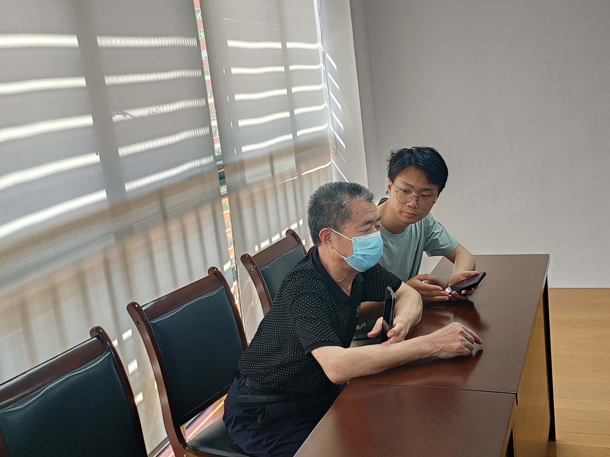 ��ů��ɽ����Ժ�����p�����oϦ�