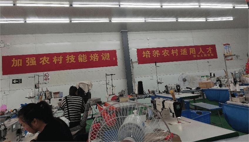 ���ӽ��R�����c���^Ҿ�P���r�������L������С΢��I�lչ�{�ЈF